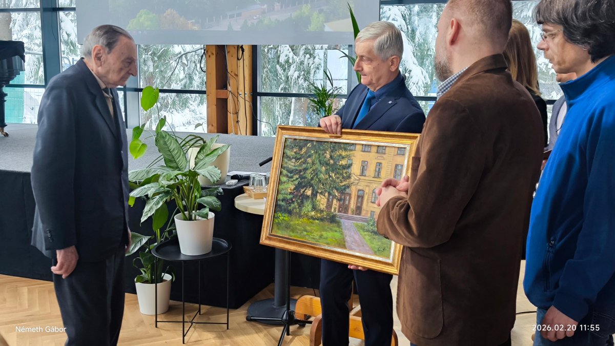 Sitkei95_09.jpg Sitkei95_09.jpg